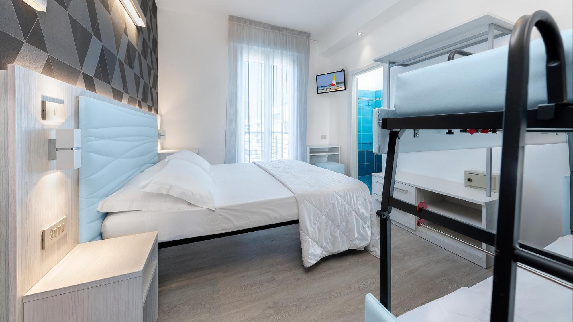 Hotel Eiffel Rimini Esterno foto